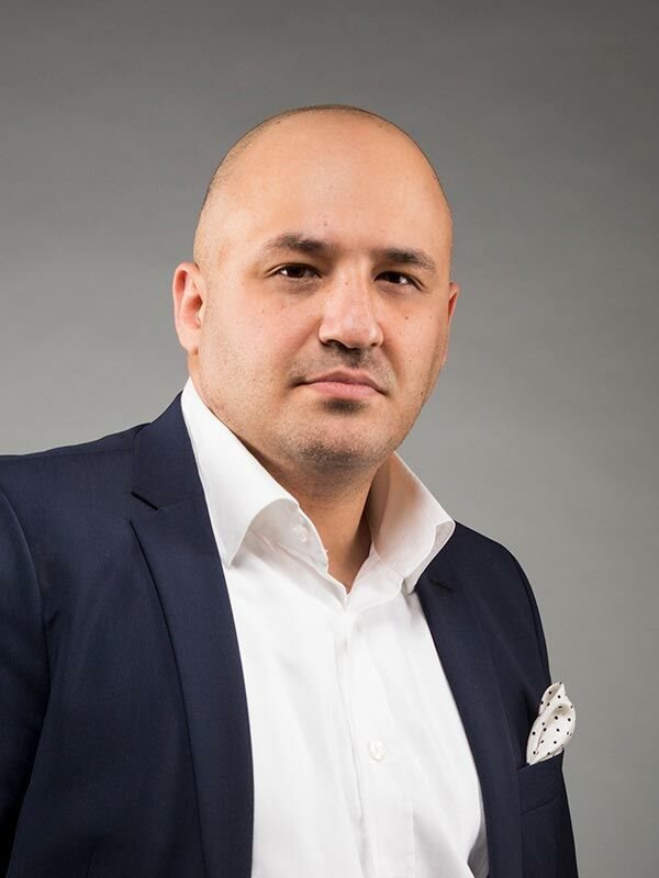 Ardavan Khoshnood Redaktör