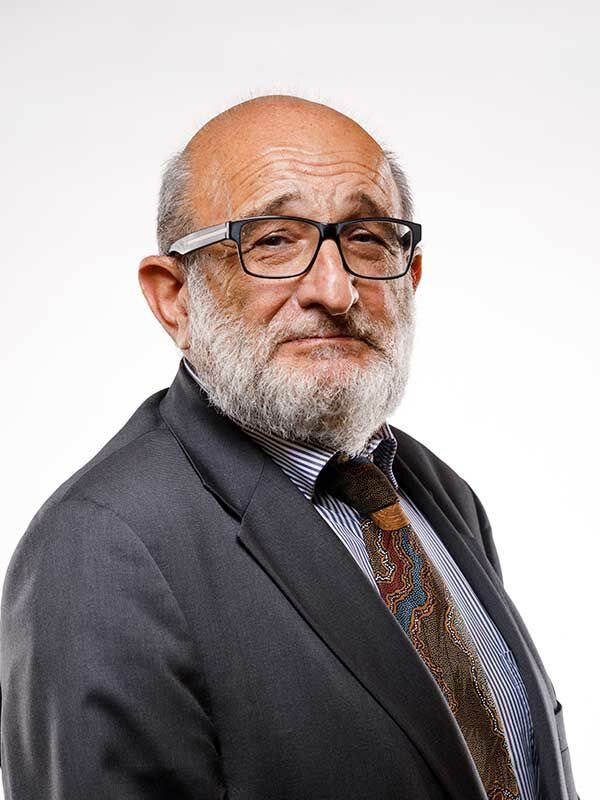 Jerzy Sarnecki Författare