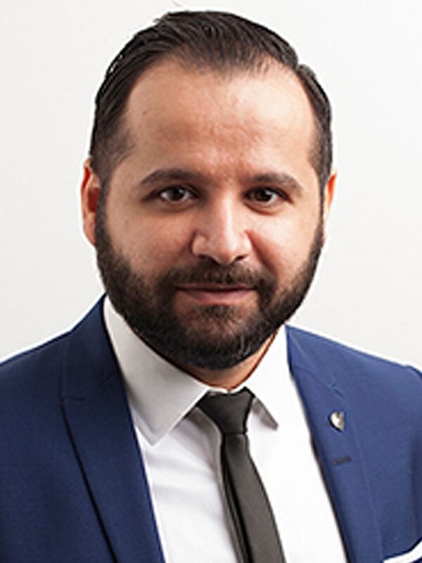 Montathar Faraon Författare