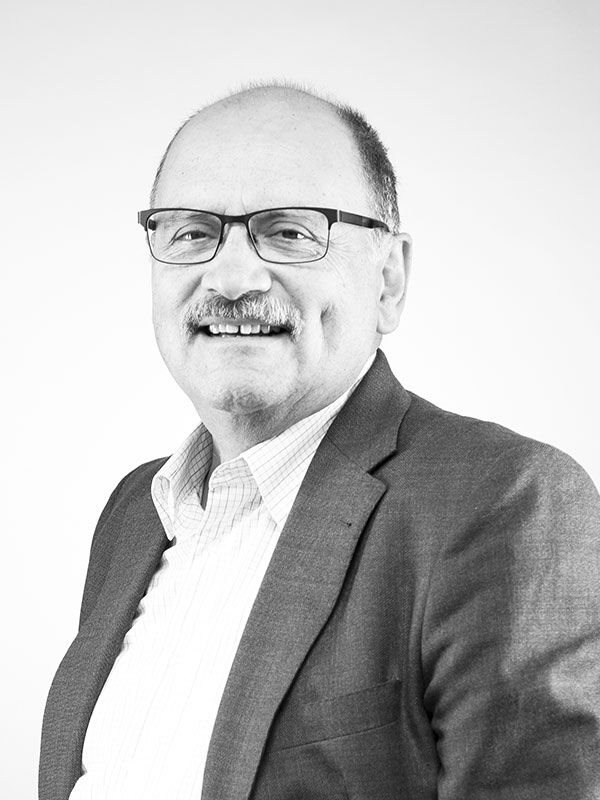 Osvaldo Salas Kapitelförfattare