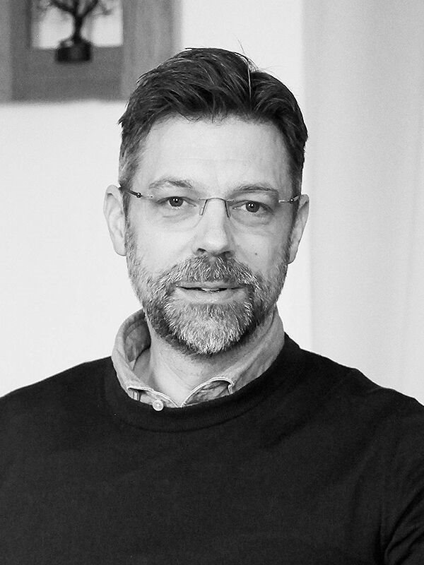 Philip Bäckmo Författare