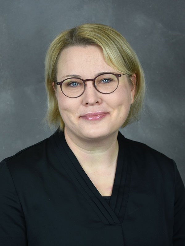 Riikka Mononen Författare