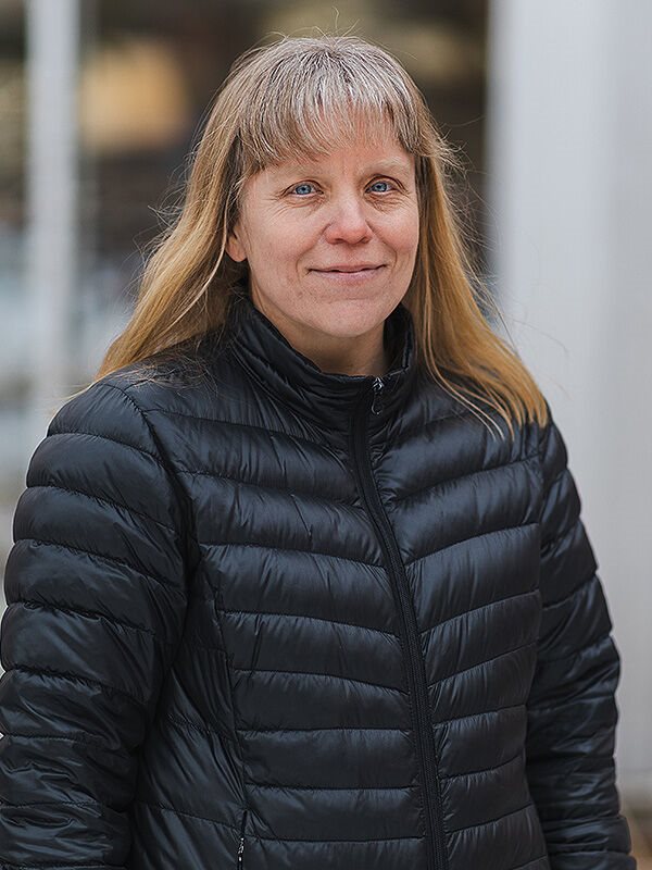 Steffanie Esse Kapitelförfattare