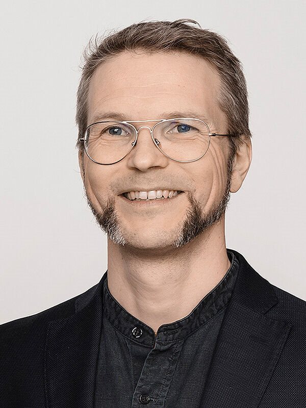 Sven Nyström Författare