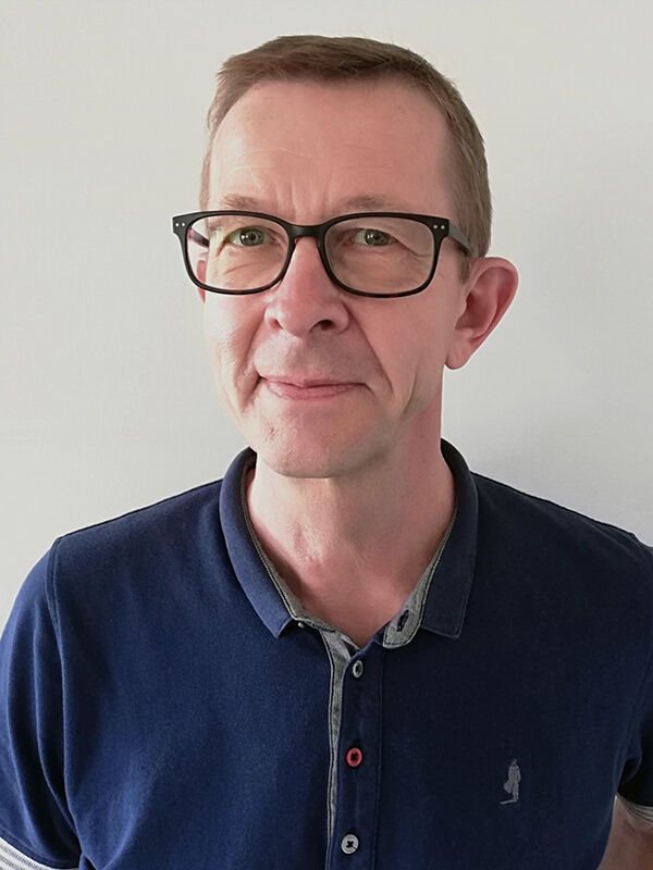 Timo Urpiola Författare