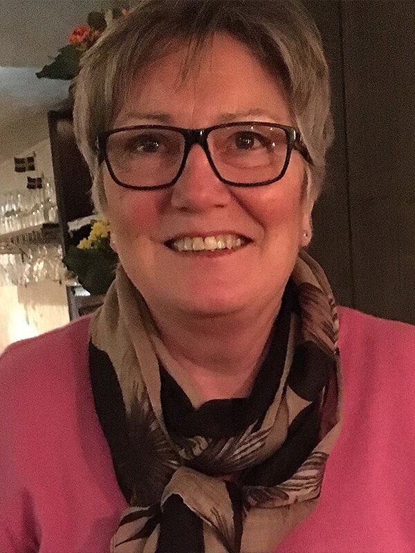 Ylva Ringström Författare