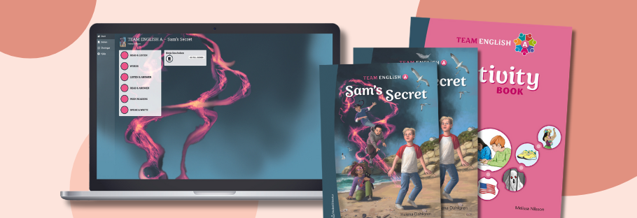 Bild av läromedlet Team English A för årskurs 4 med boken Sam’s Secret och en Activity Book som främjar samarbete i engelska.